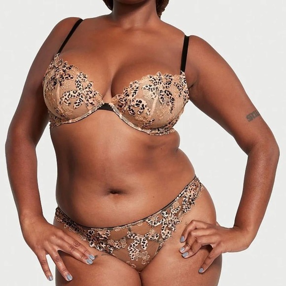 Victoria's Secret Very Sexy Floral Embroidered Thong Panty XL NWT NEW - Picture 2 of 5